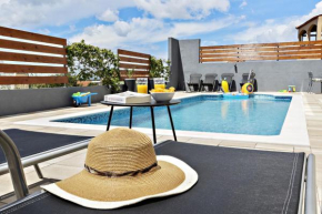 Poolincluded Apartment Cvita